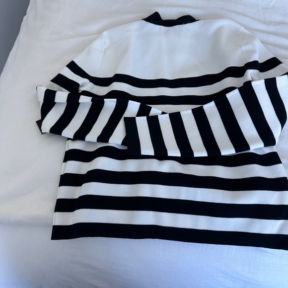 Karl Lagerfeld sweater - Picture 4 of 9